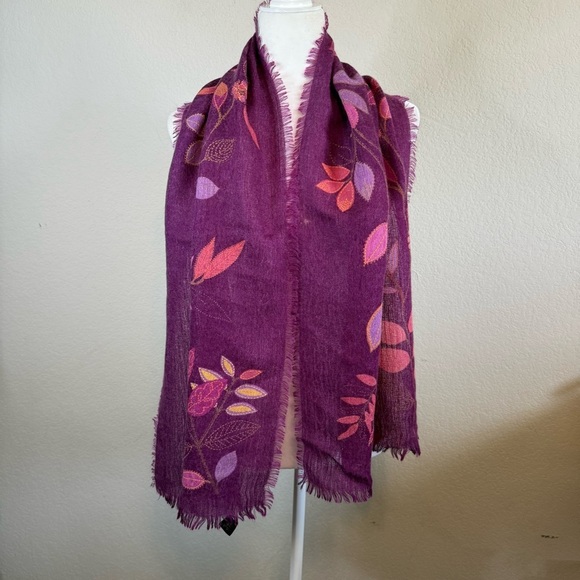 Emanuel Ungaro Purple Floral Silk Wool Mohair Blend Scarf - Picture 2 of 9